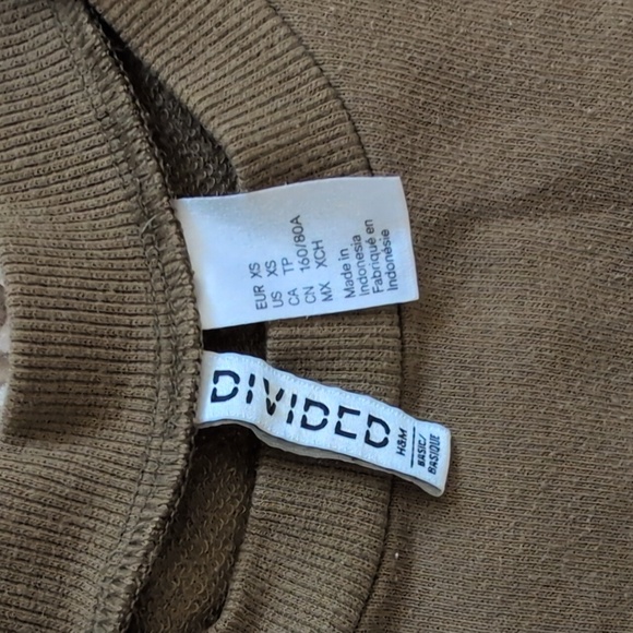 H&M sweatshirt - Picture 2 of 3